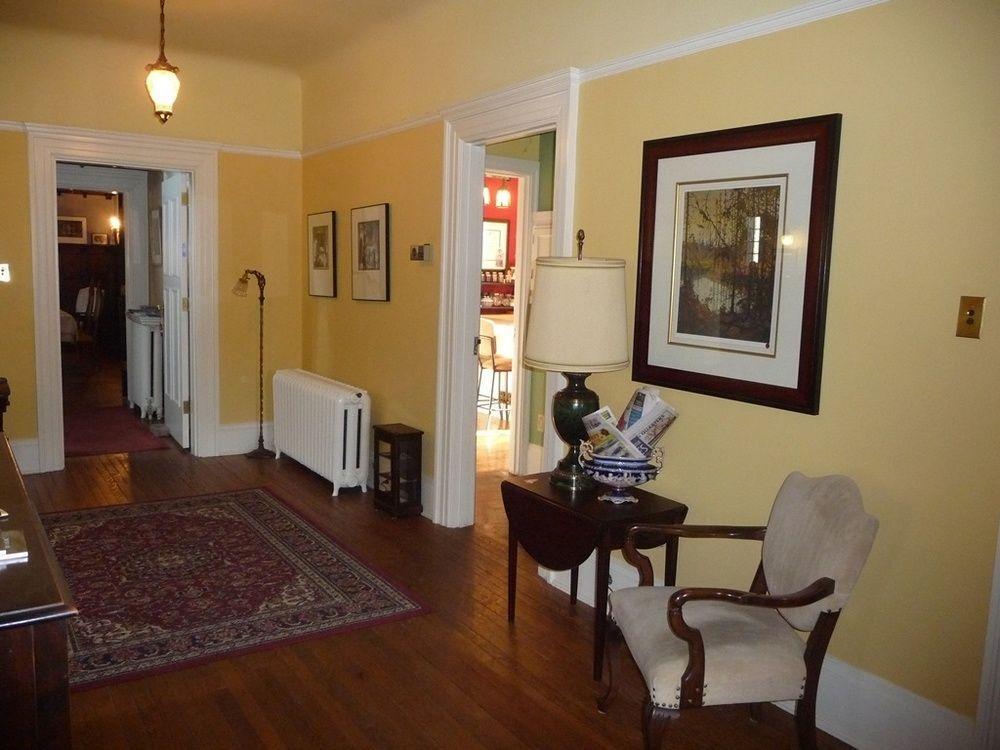 Sainte-Catherine Springbank House Inn מראה חיצוני תמונה