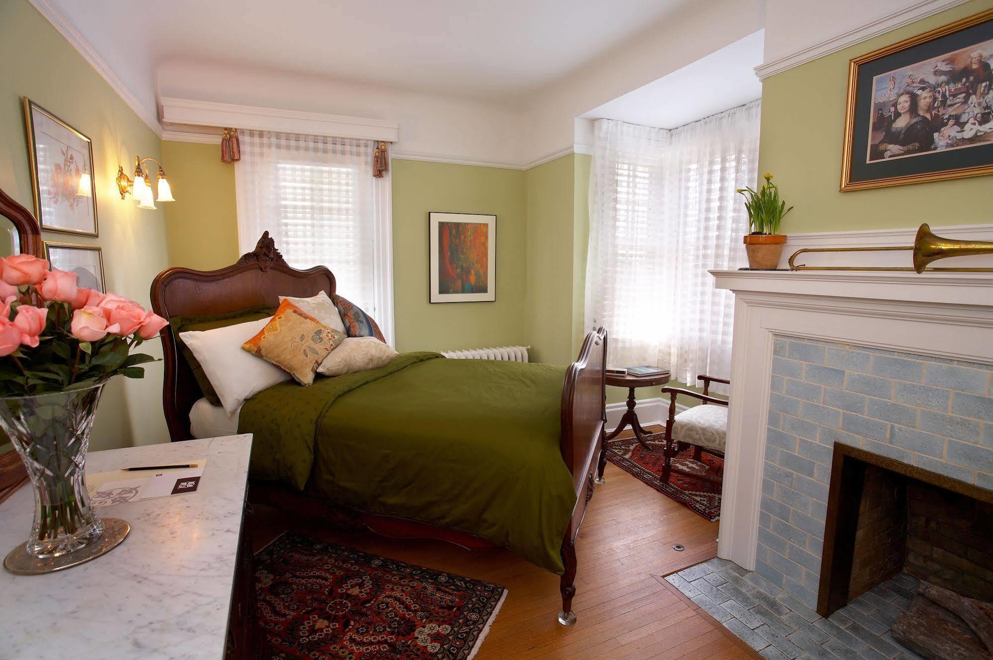 Sainte-Catherine Springbank House Inn מראה חיצוני תמונה