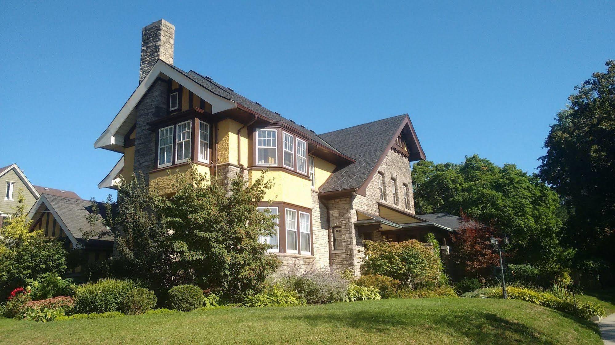 Sainte-Catherine Springbank House Inn מראה חיצוני תמונה